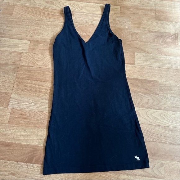Abercrombie & Fitch Dresses & Skirts - Abercrombie & Fitch V neck Fitted Navy Logo Cotton Dress
